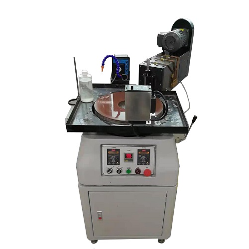 Petite machine à polir pour l'expérience